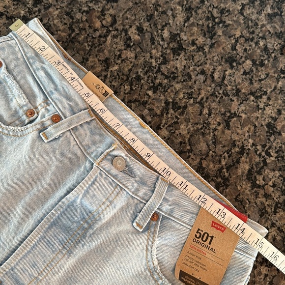 Levi’s 501 original lightwash high rise straight leg NWT 29 by 30 - Picture 8 of 11